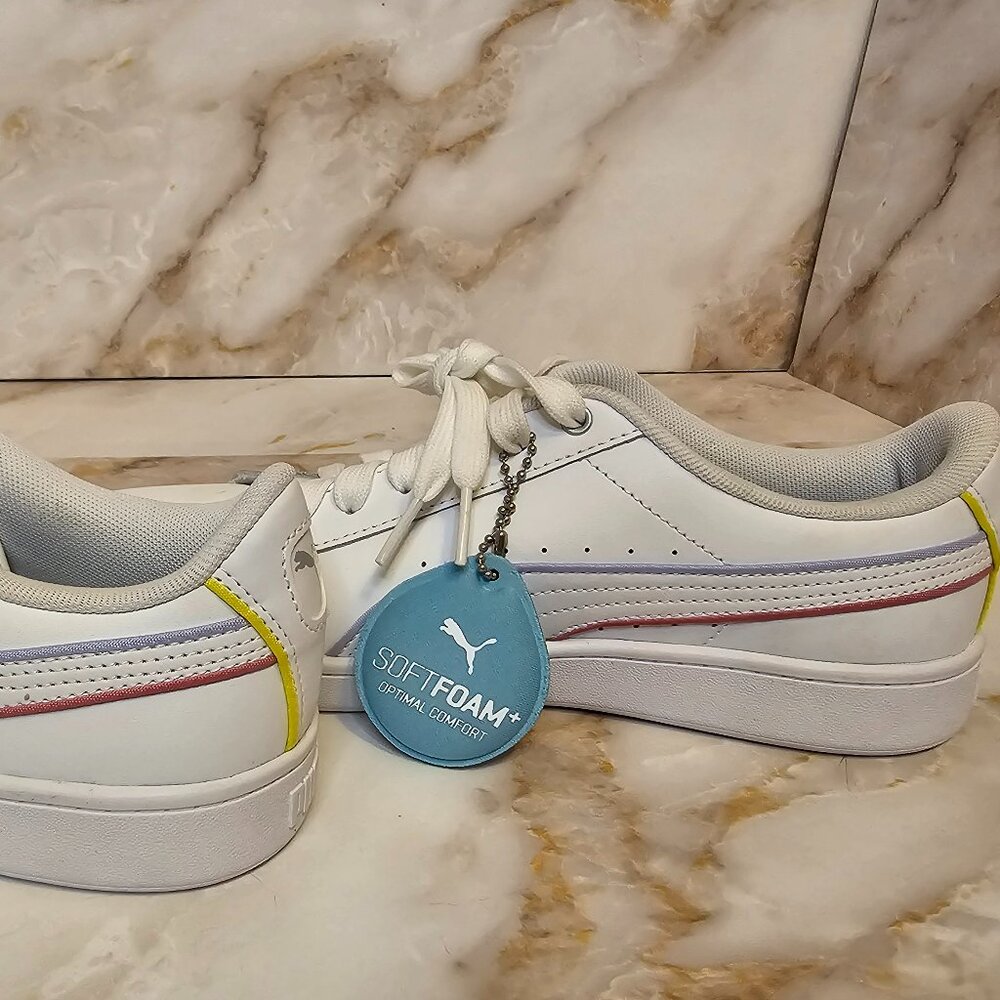 Puma Vikky V2, Size 8, Color White With Color Acc… - image 4